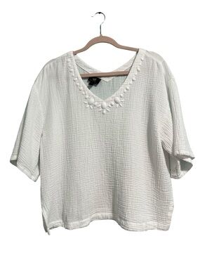 JM Collection White Embroidered V-Neck Gauze Tunic